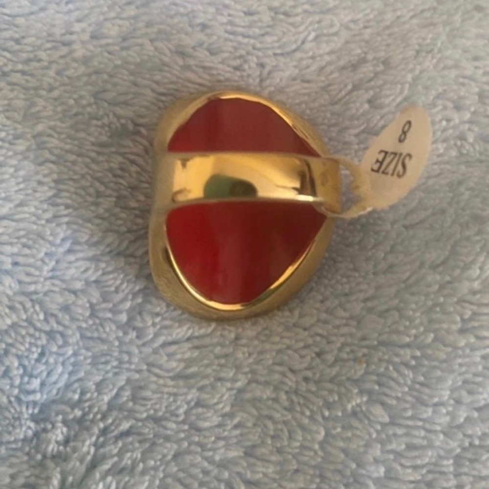 Red ring - Picture 6 of 6